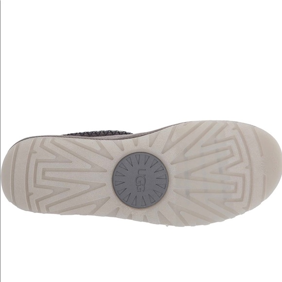 UGG Tasman Molded Logo - Picture 6 of 6